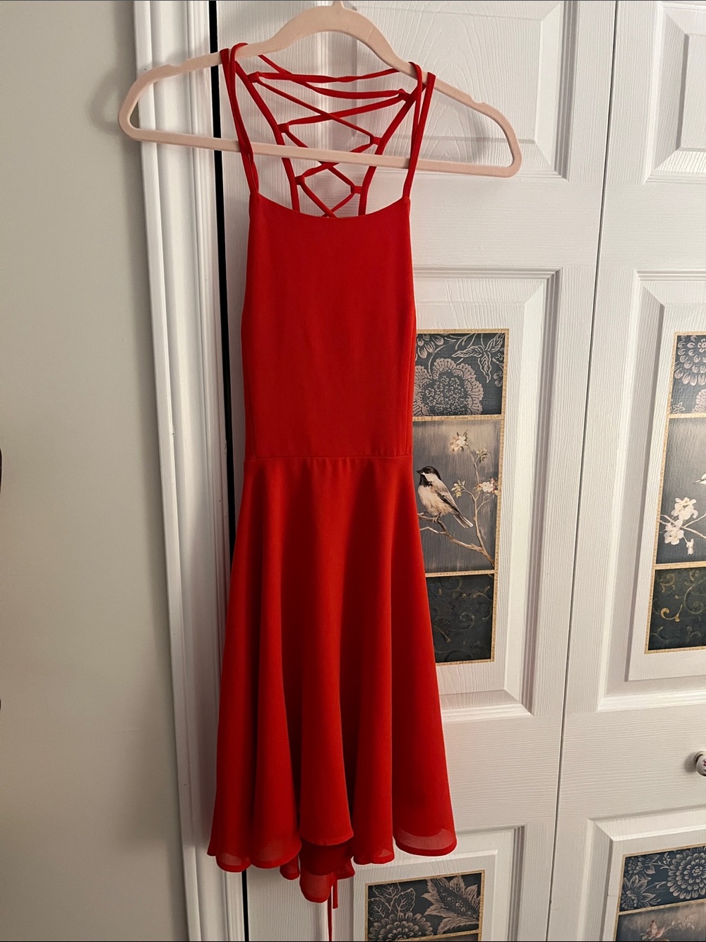 😃Lulu's Red High-Low Strappy Back Dress